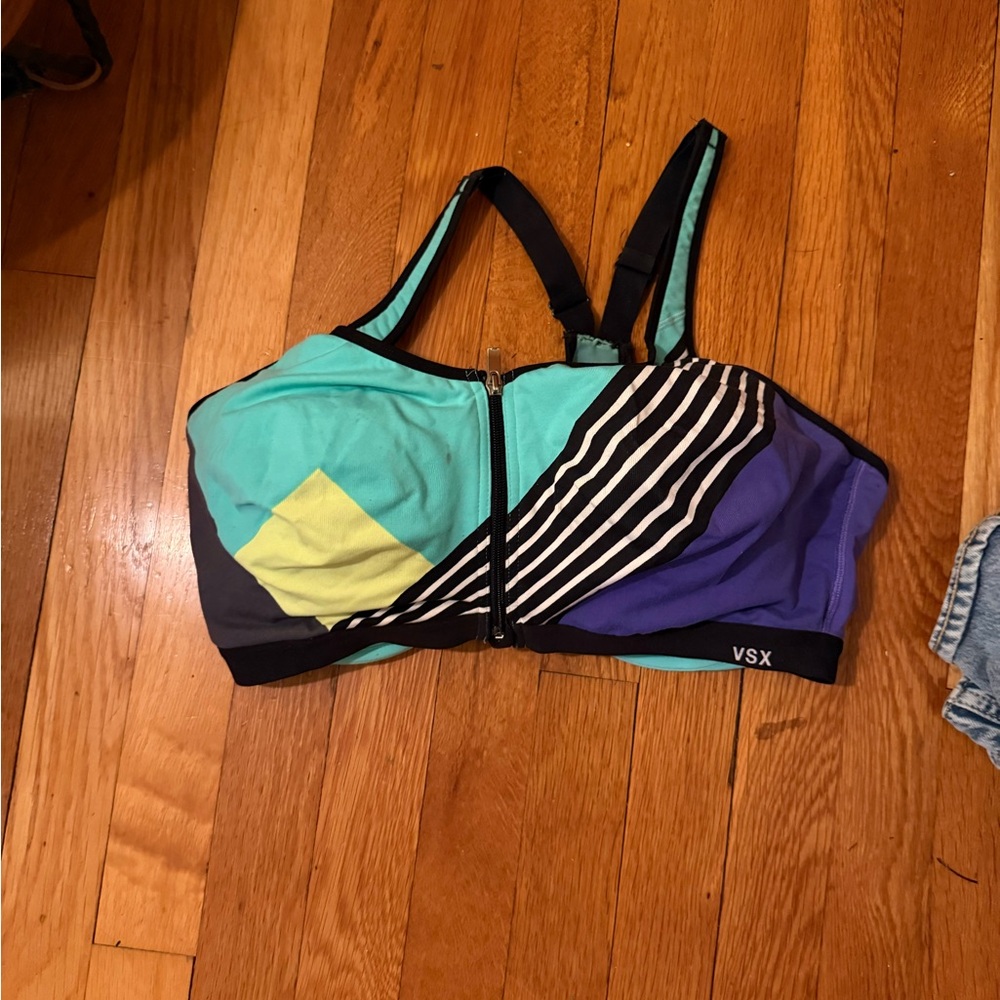 RETRO VSX Women's Vibrant Zip-Front Sports Bra